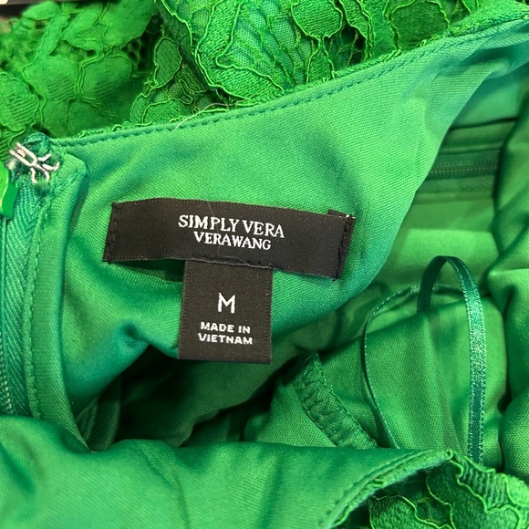 ๐โ Simply Veraโ Vera Wang Green Lace Fully Lined Dress w/ Pockets Size M๐ - Picture 8 of 14